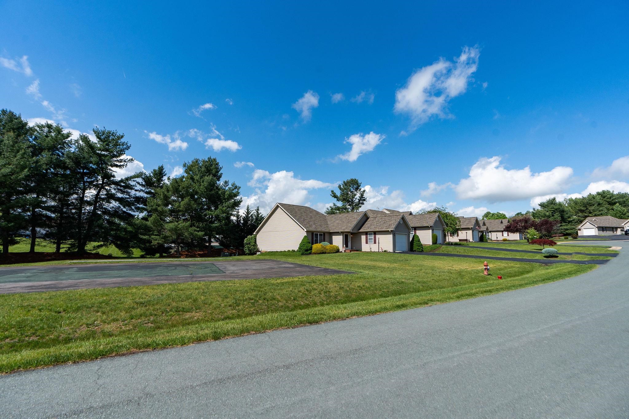 82 ASHLEIGH DR