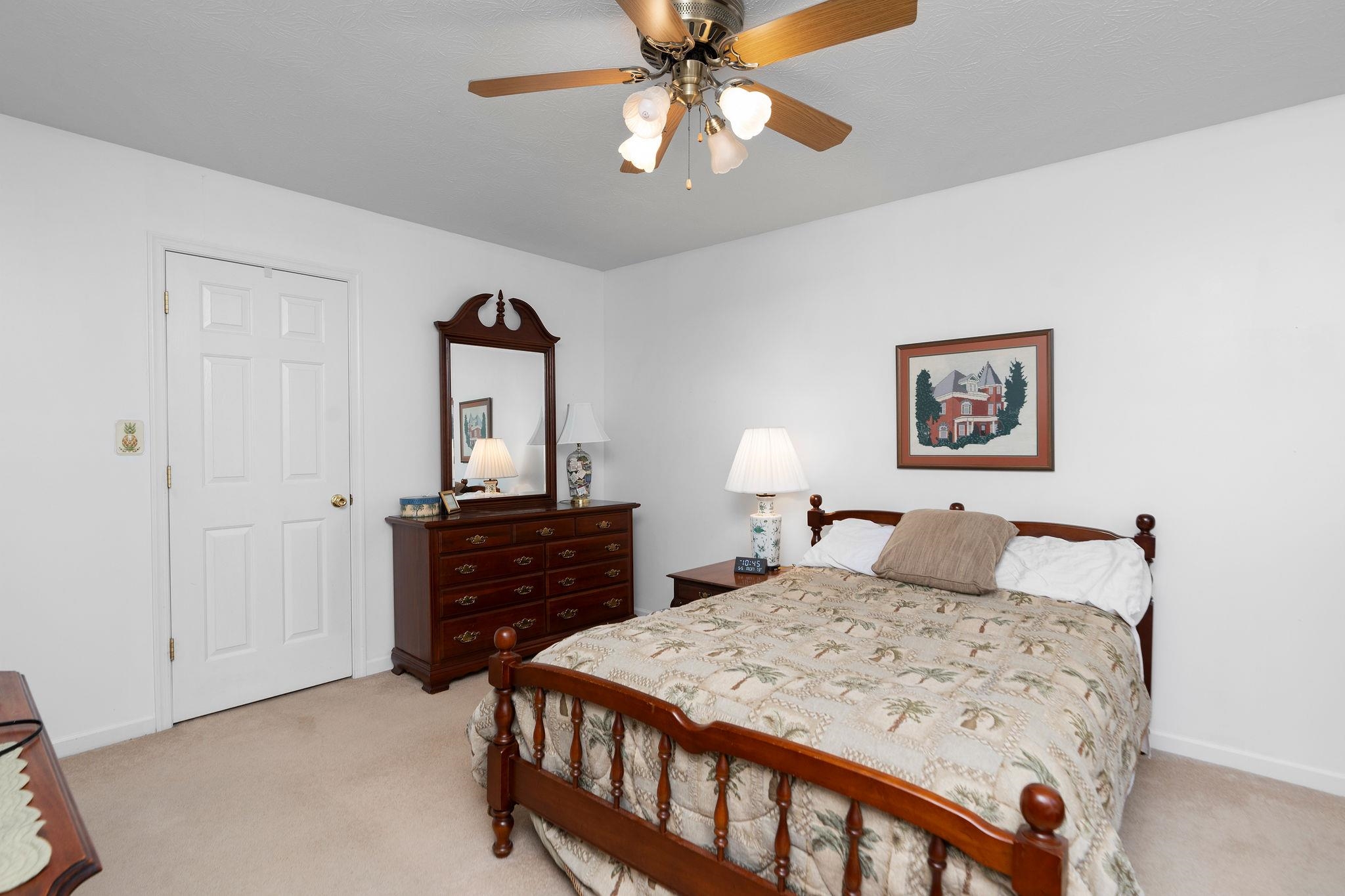 82 ASHLEIGH DR