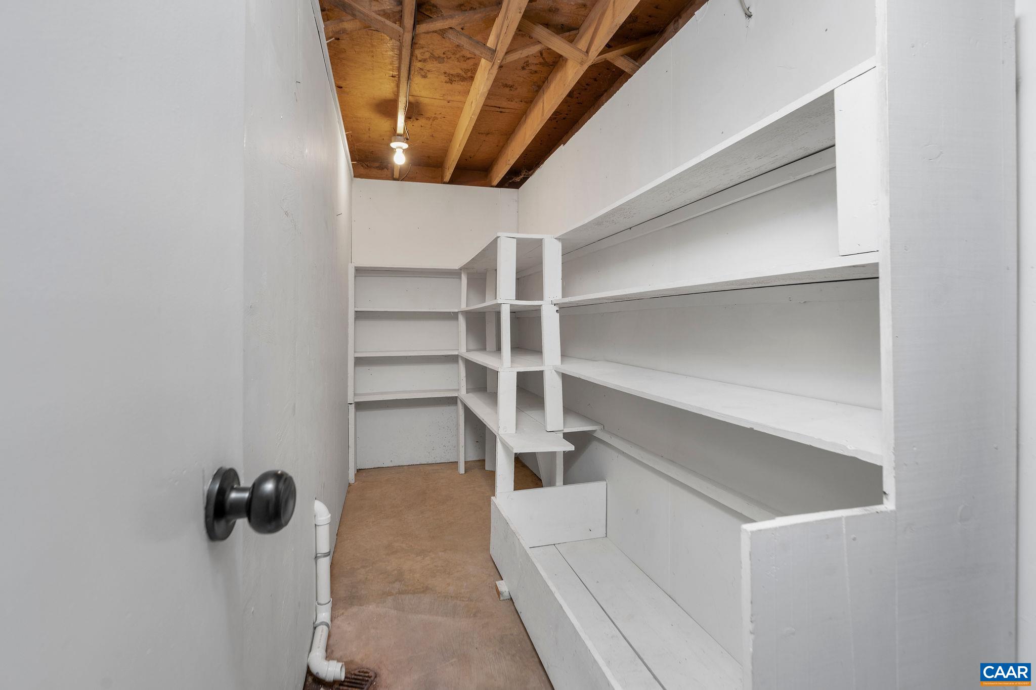 608 DAVID ST