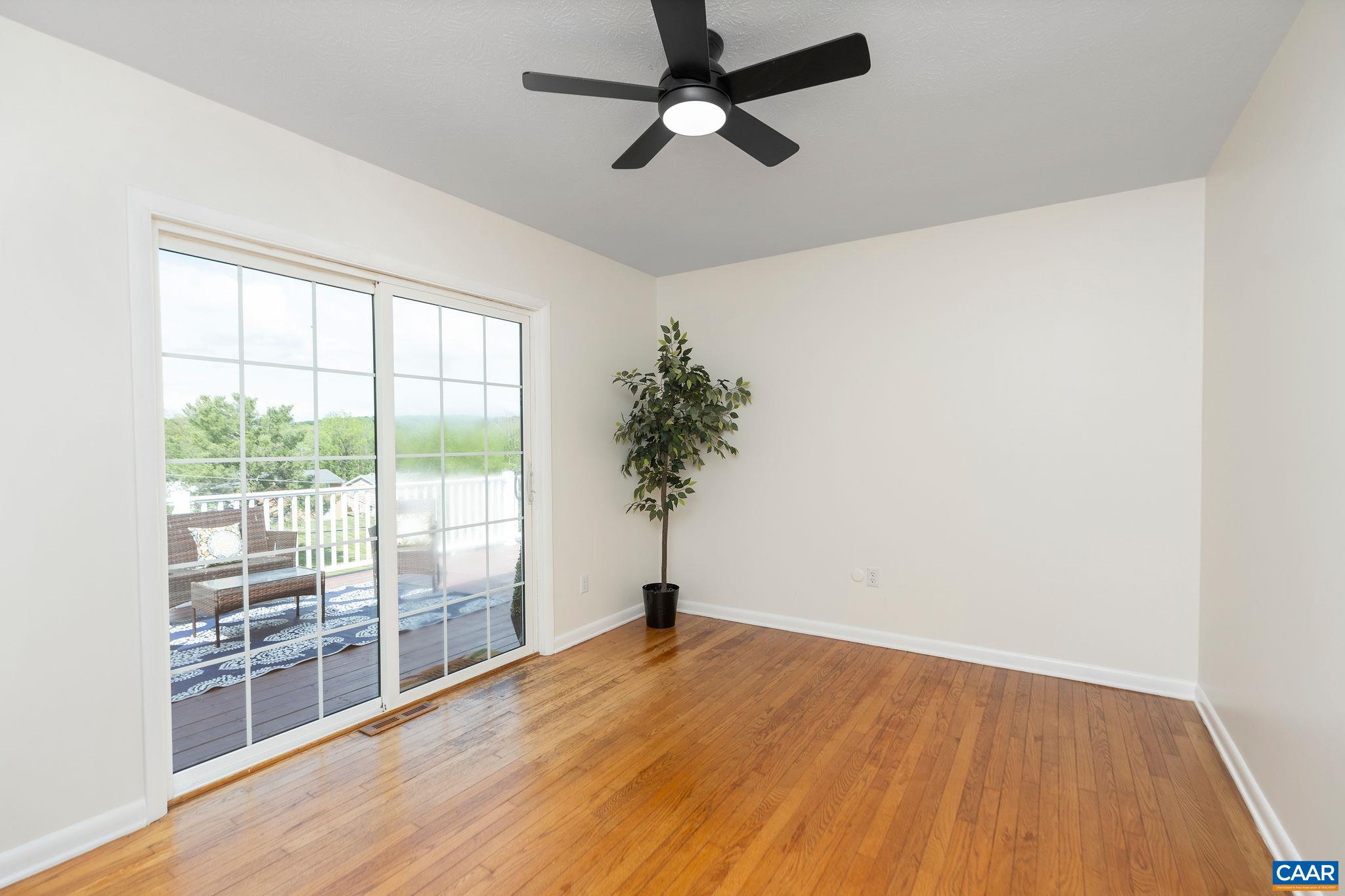 608 DAVID ST