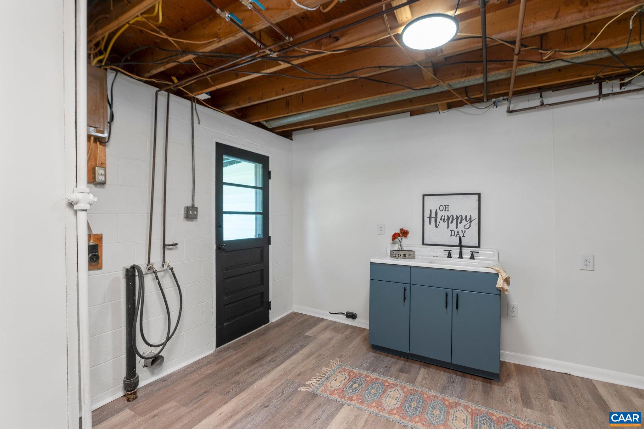 608 DAVID ST