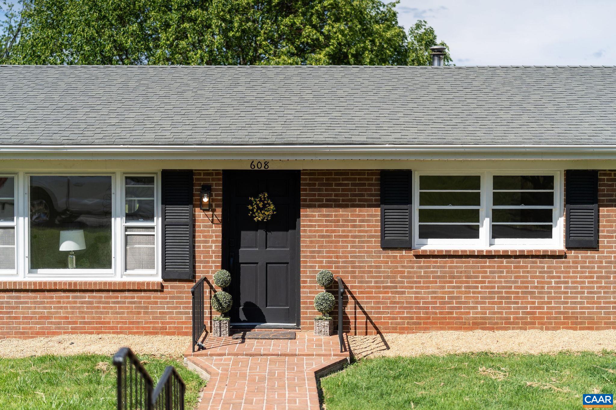 608 DAVID ST