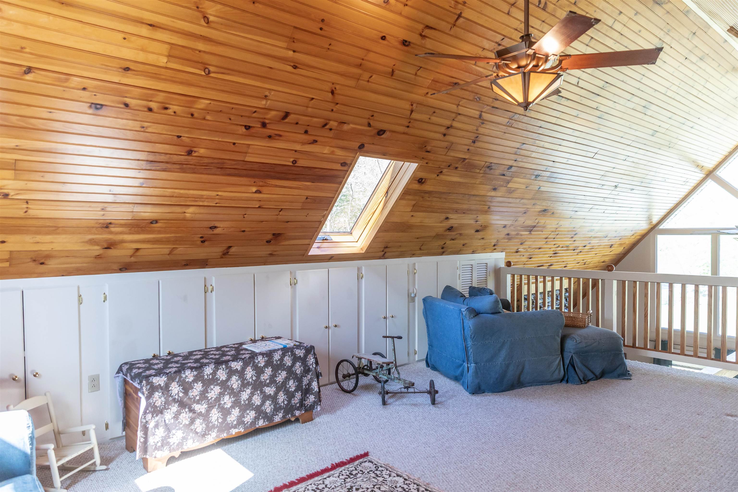 137 MCCURDY LN