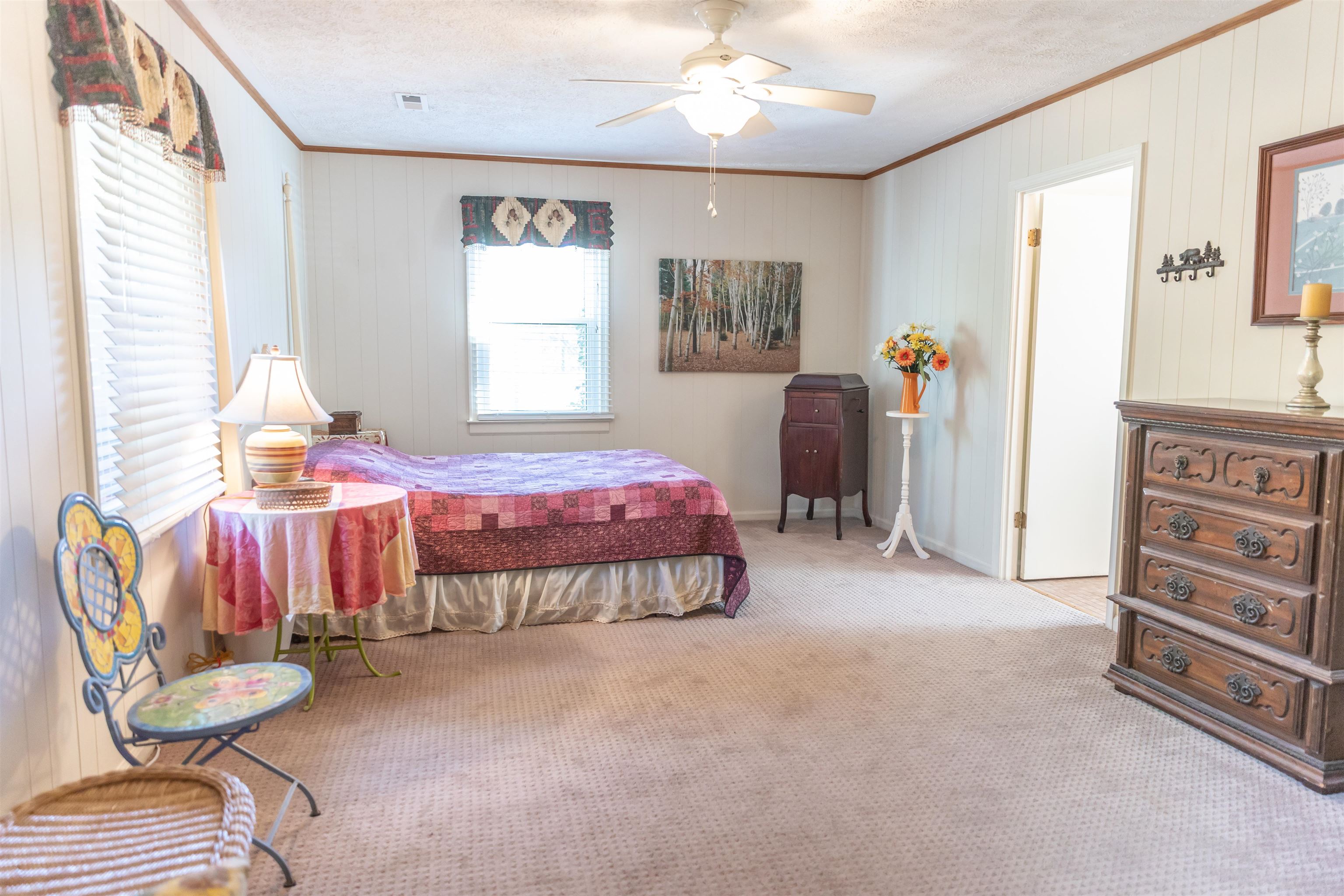 137 MCCURDY LN