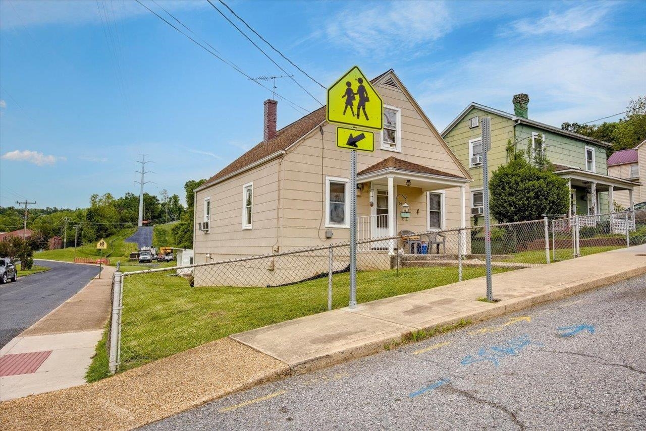 14 E GAY ST
