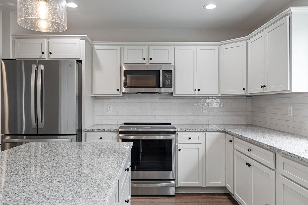 173 LANGLEY DR