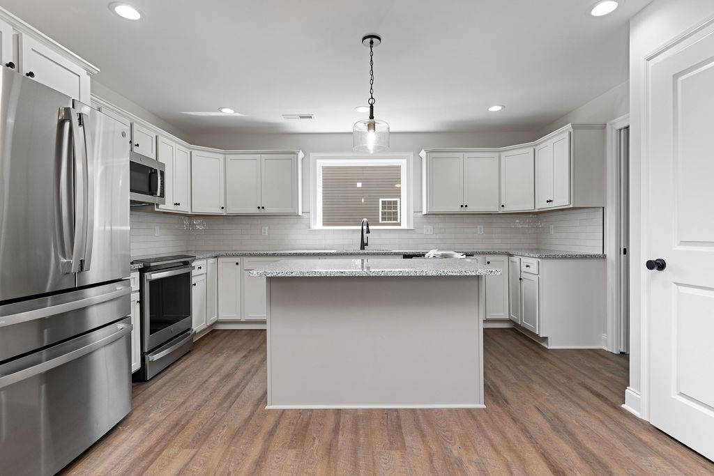 173 LANGLEY DR