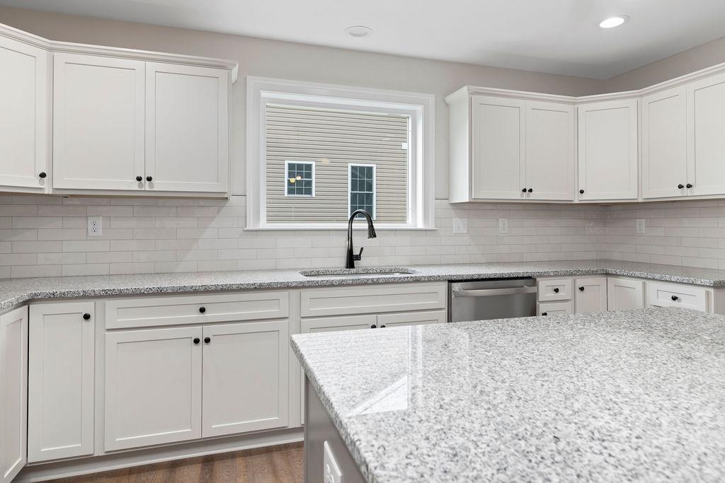 179 LANGLEY DR