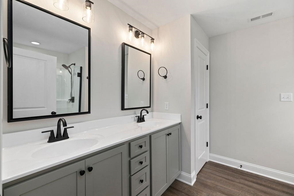179 LANGLEY DR