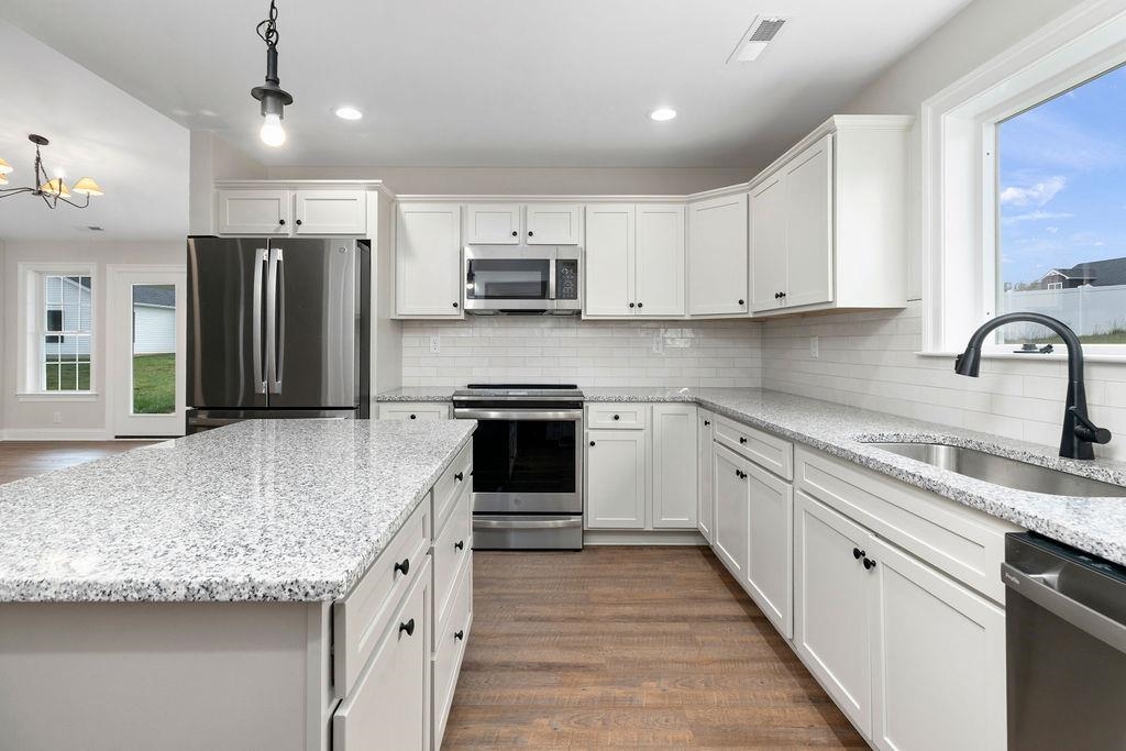 179 LANGLEY DR