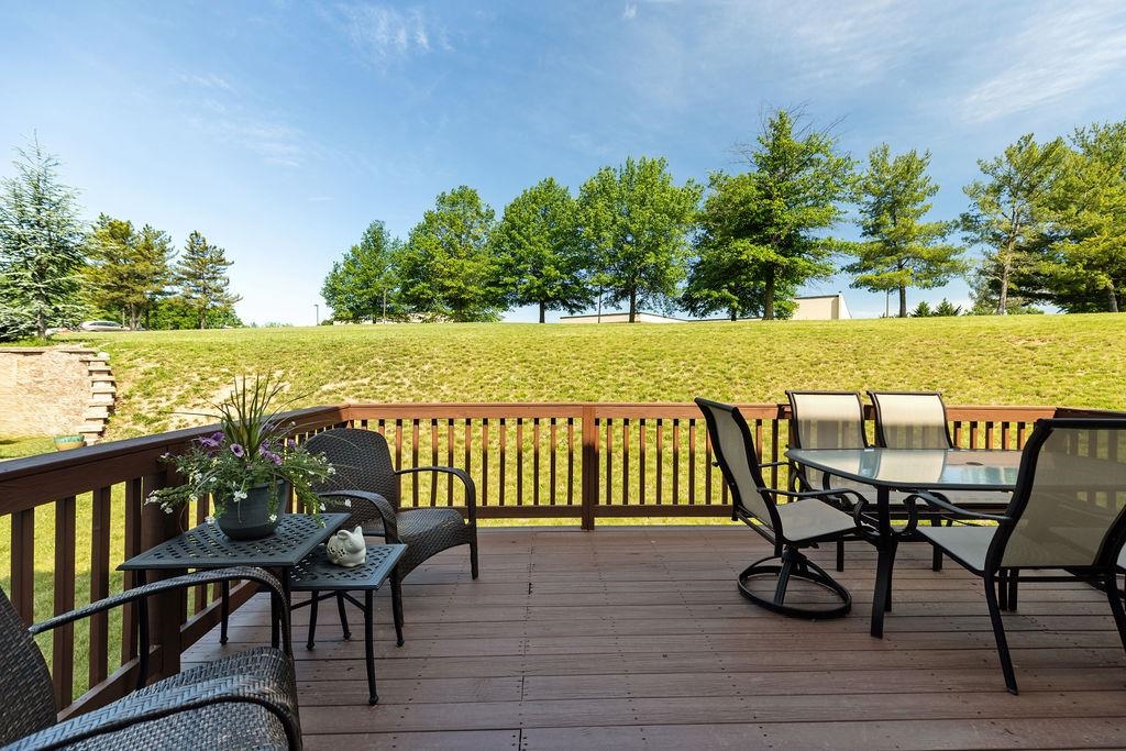 15 DEVONSHIRE CT