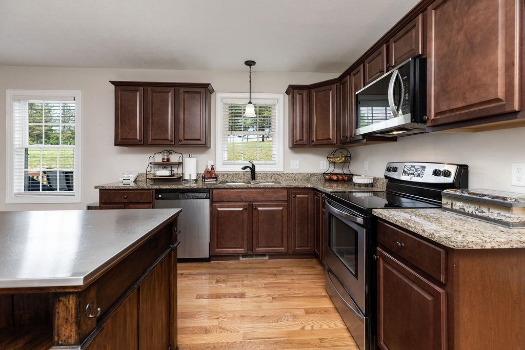 15 DEVONSHIRE CT