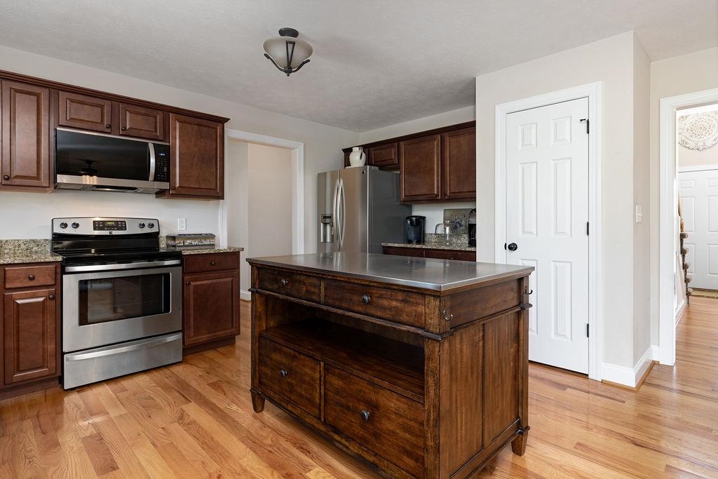 15 DEVONSHIRE CT