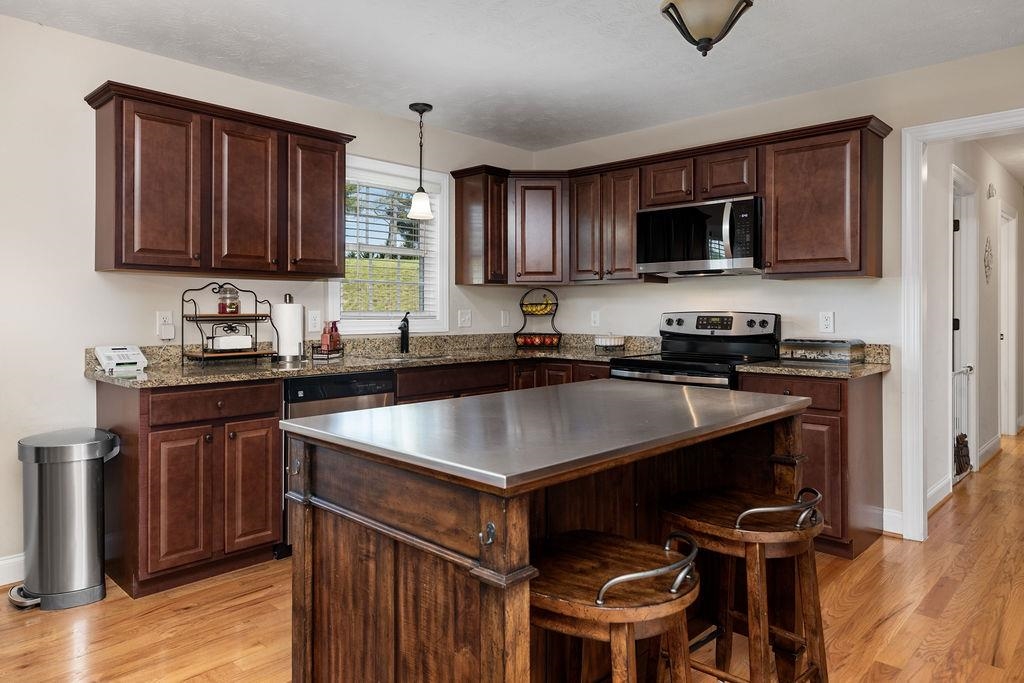 15 DEVONSHIRE CT