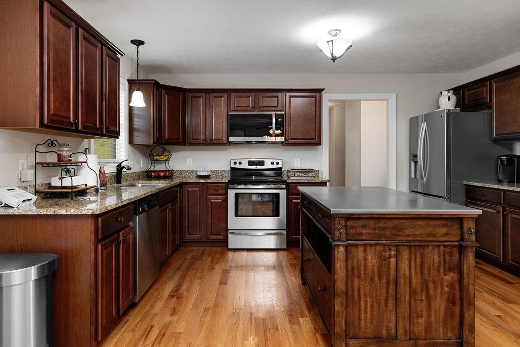 15 DEVONSHIRE CT