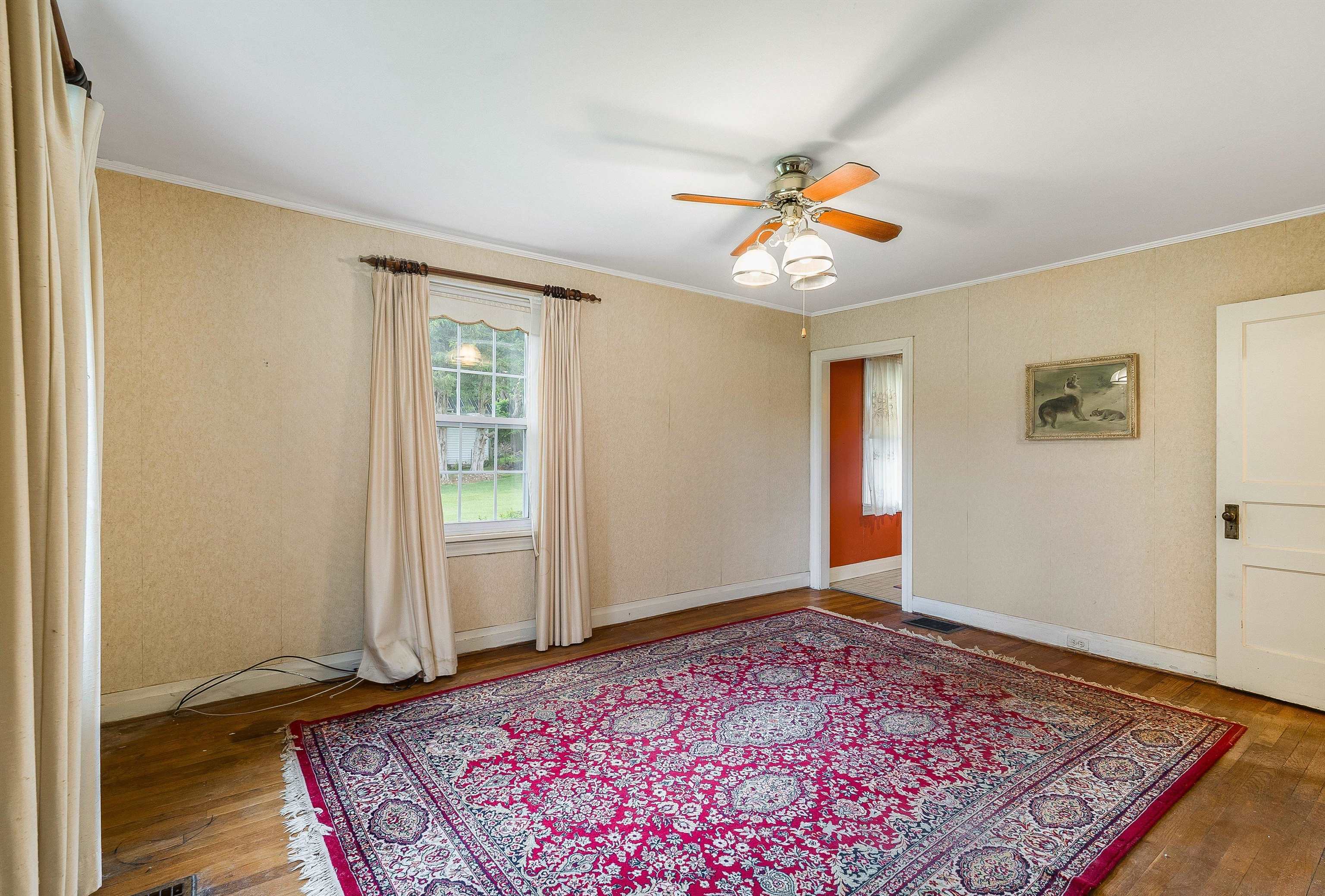 2156 LYNDHURST RD