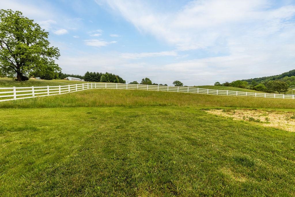 3008 SPRING HILL RD