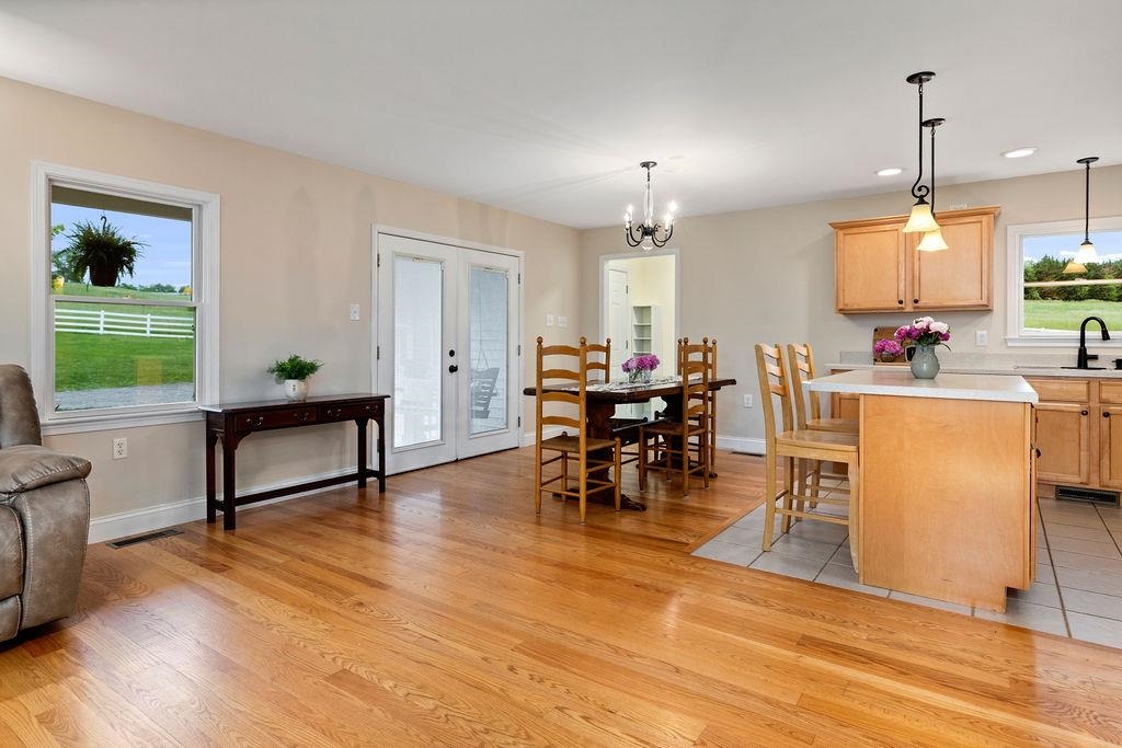 3008 SPRING HILL RD