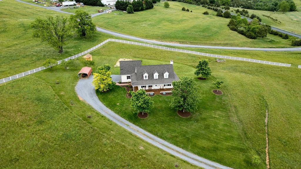 3008 SPRING HILL RD