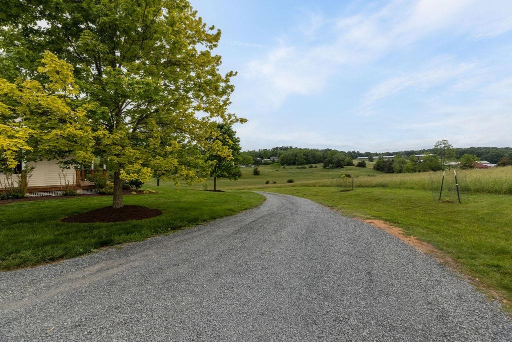 3008 SPRING HILL RD