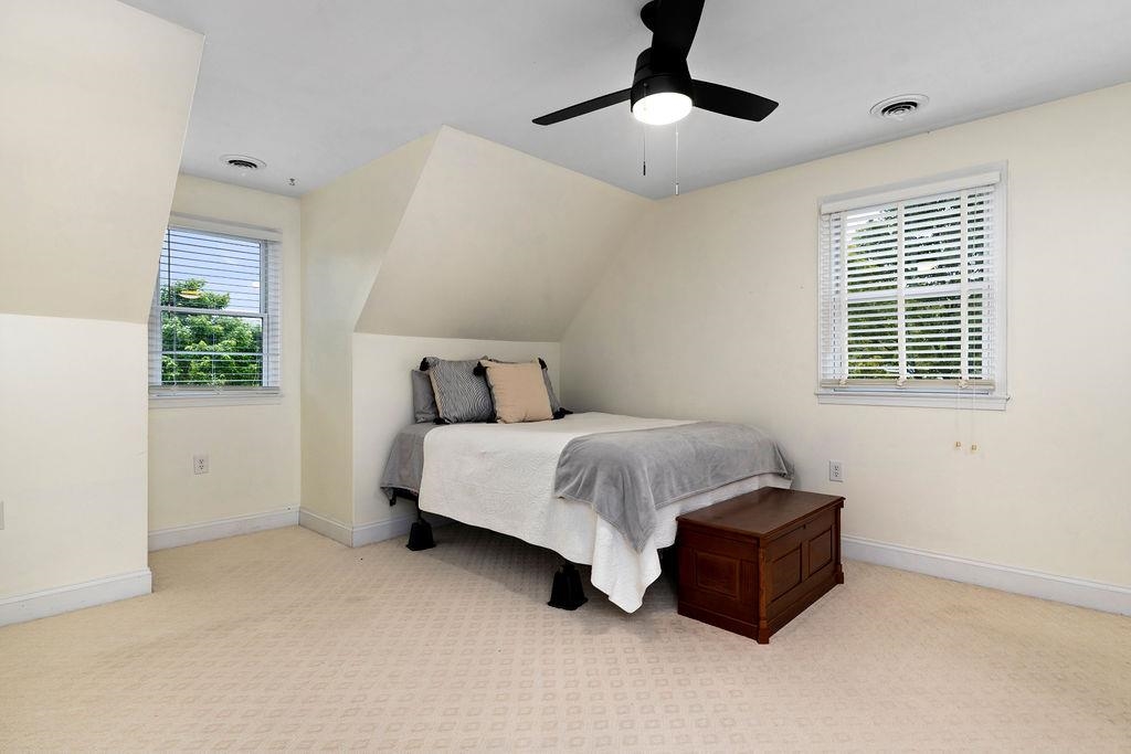3008 SPRING HILL RD