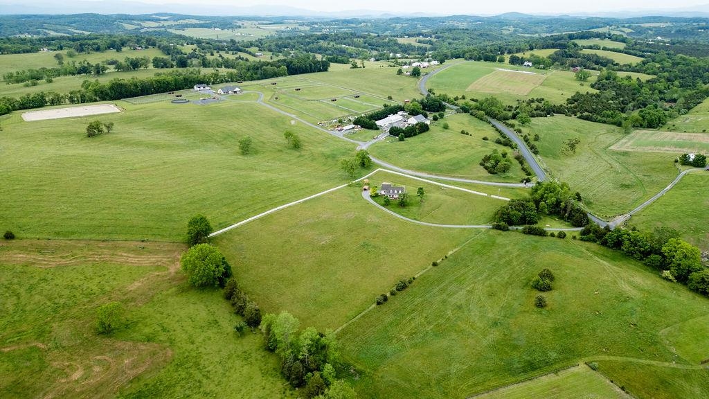 3008 SPRING HILL RD
