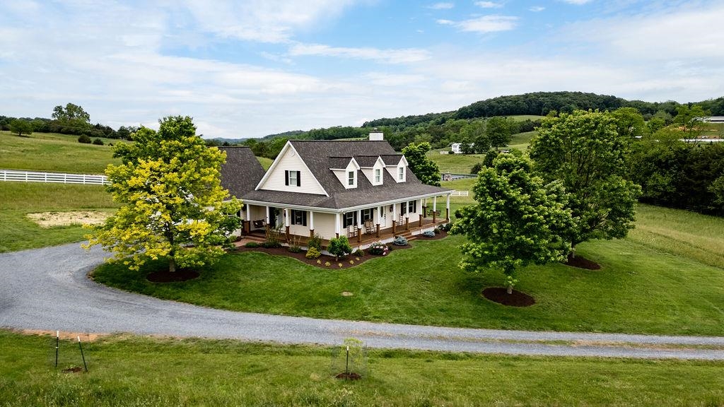 3008 SPRING HILL RD