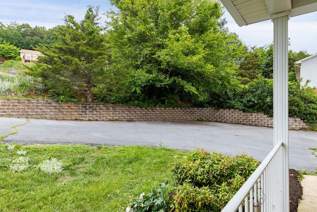 163 VALLEY VIEW AVE