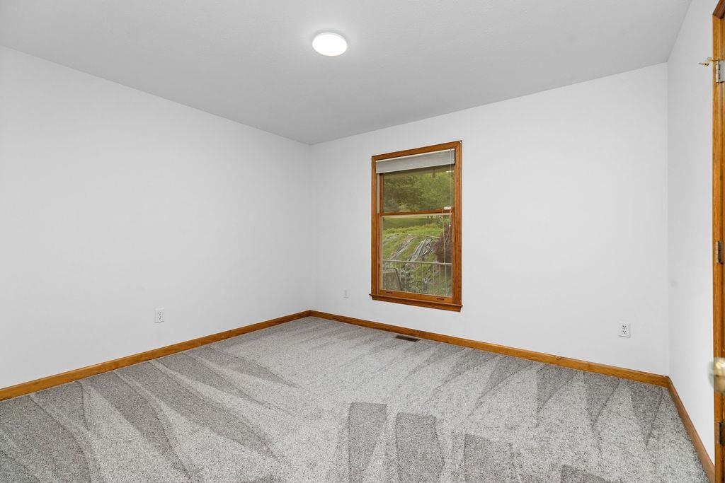 163 VALLEY VIEW AVE