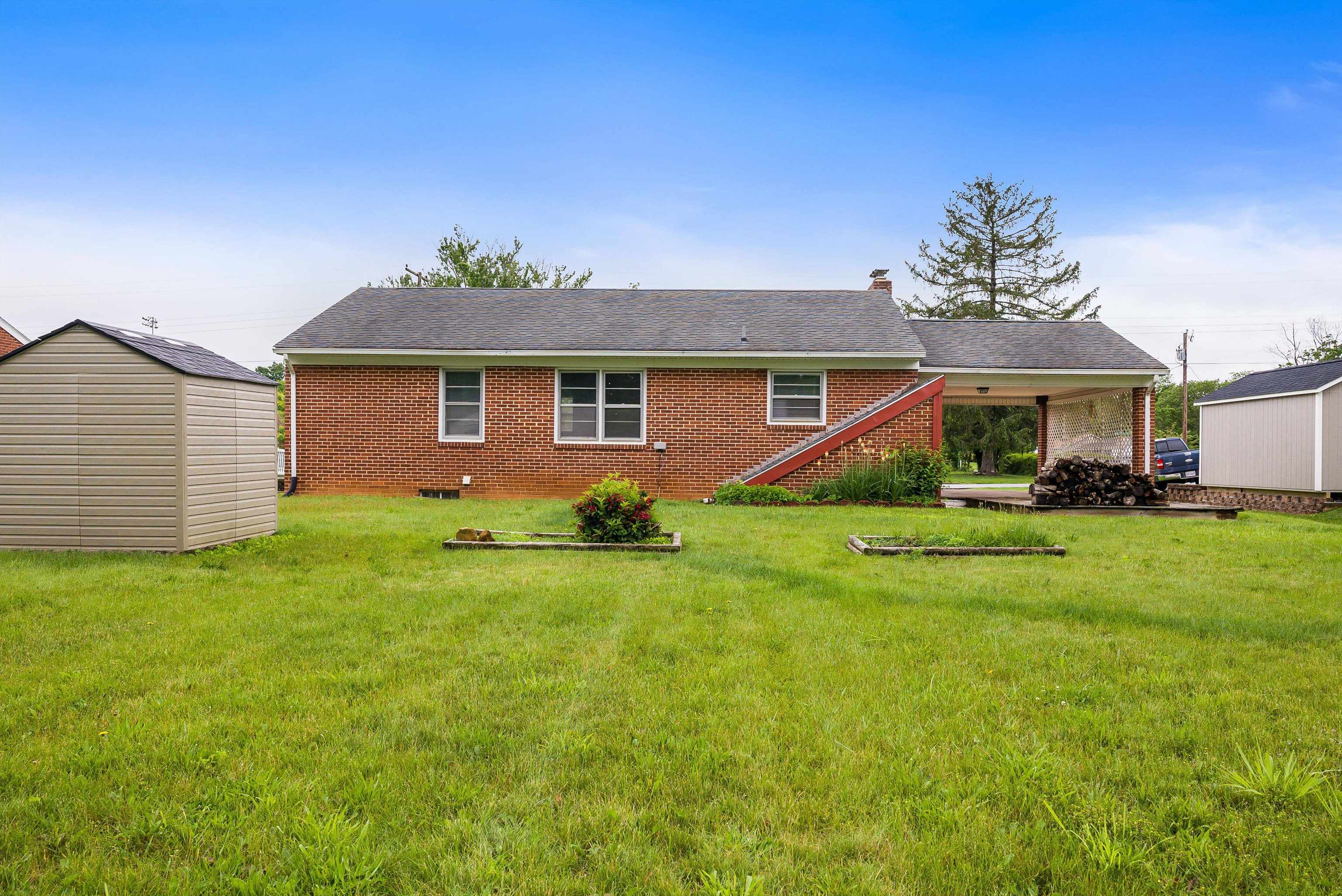 78 STUART AVE