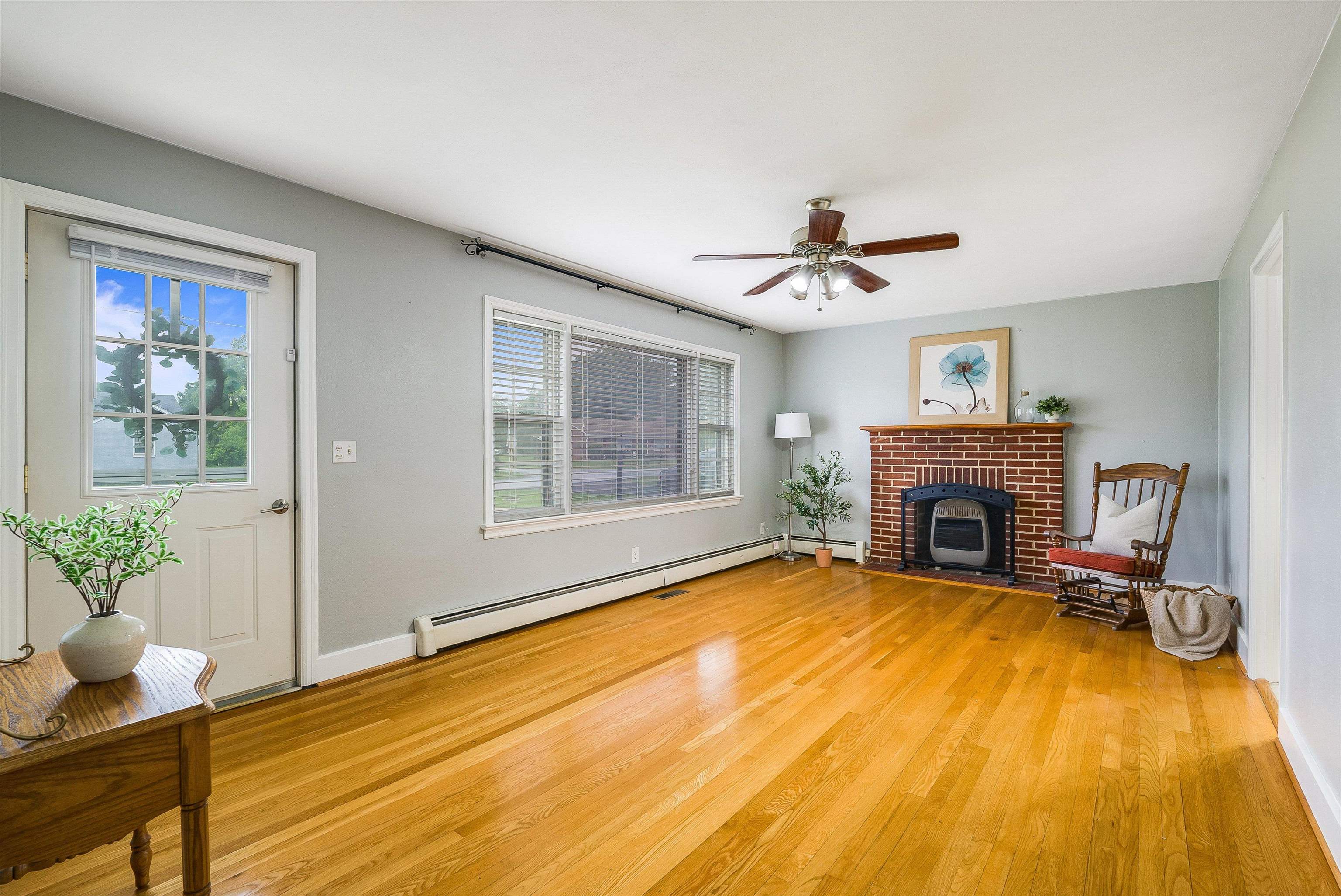 78 STUART AVE