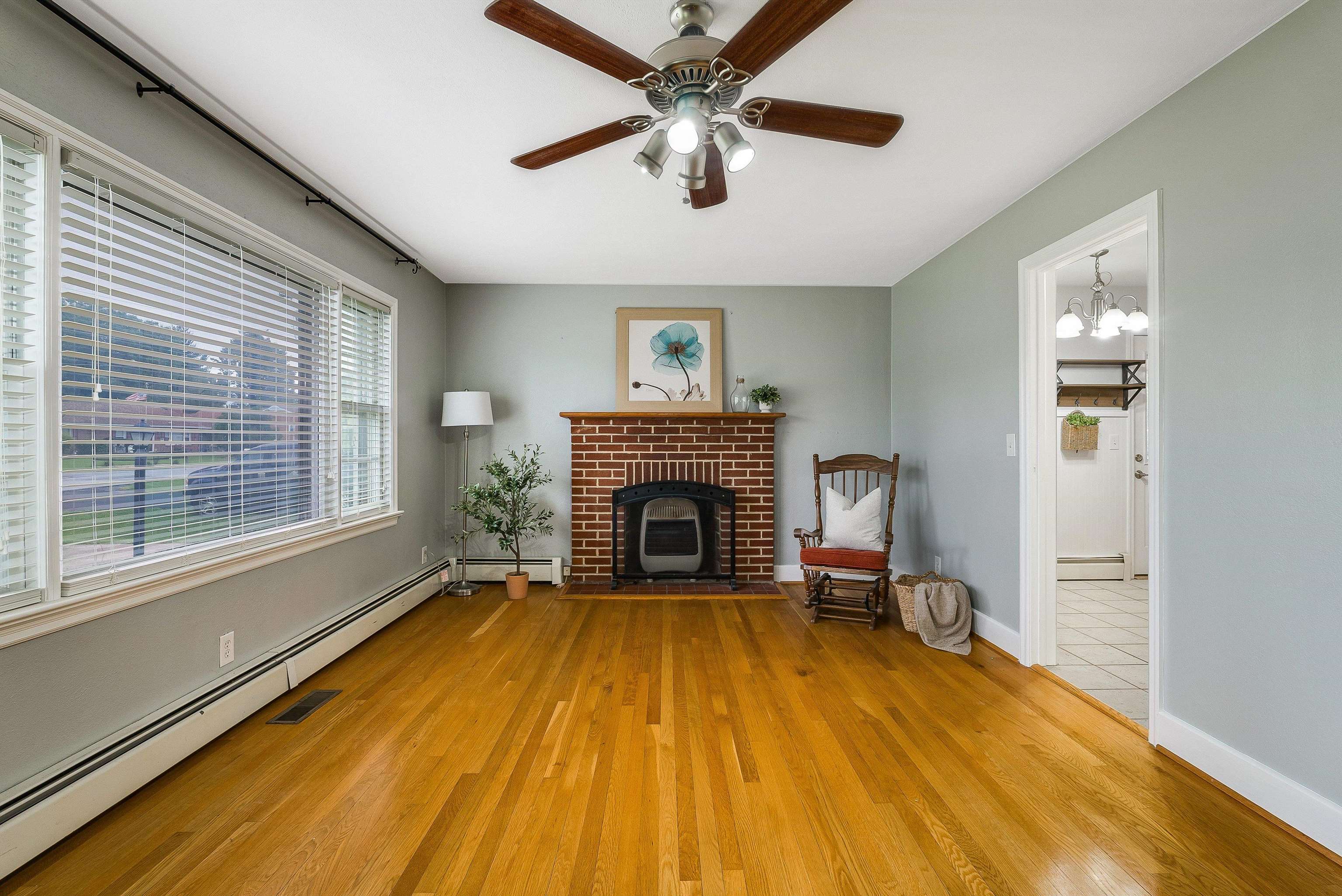 78 STUART AVE