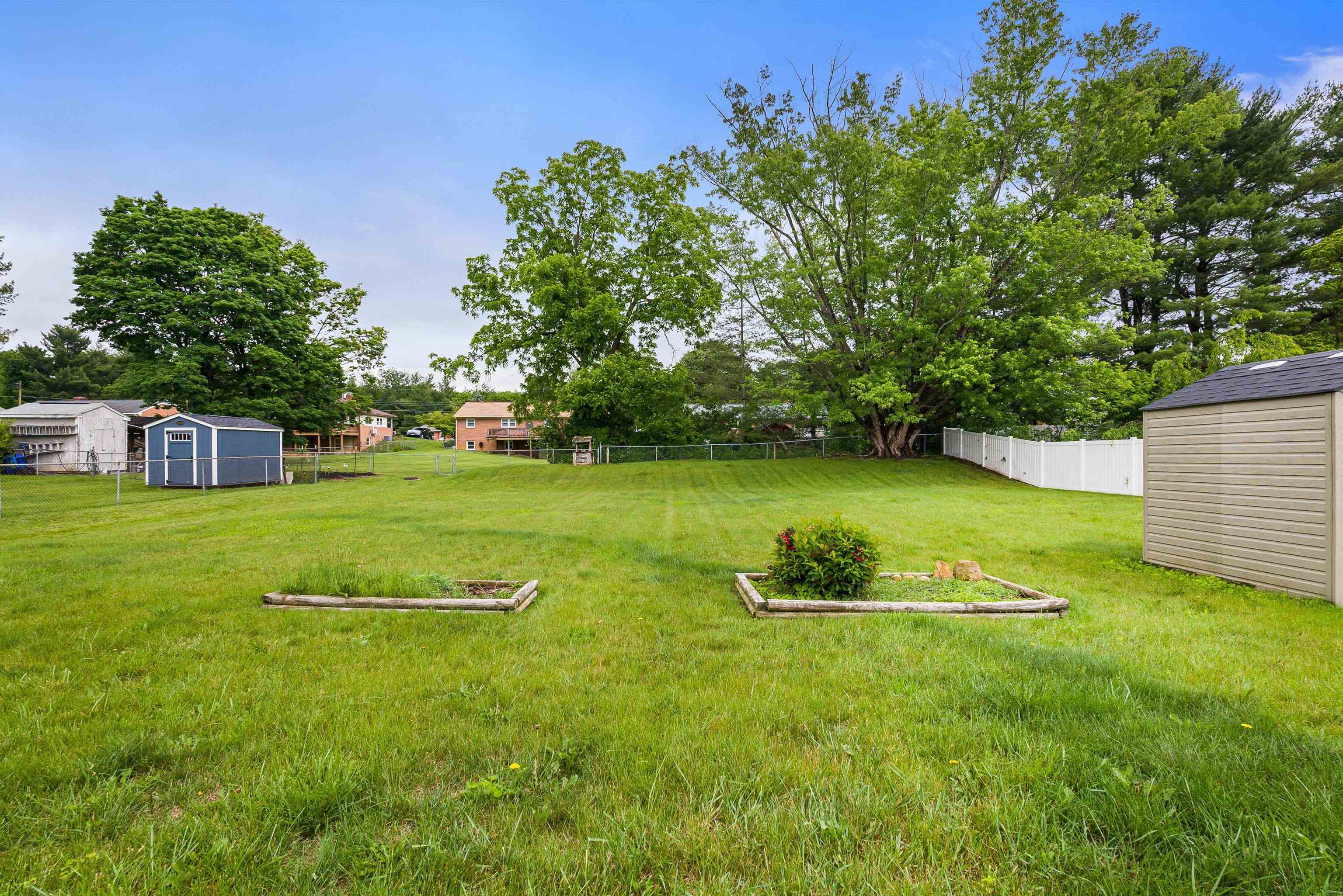 78 STUART AVE
