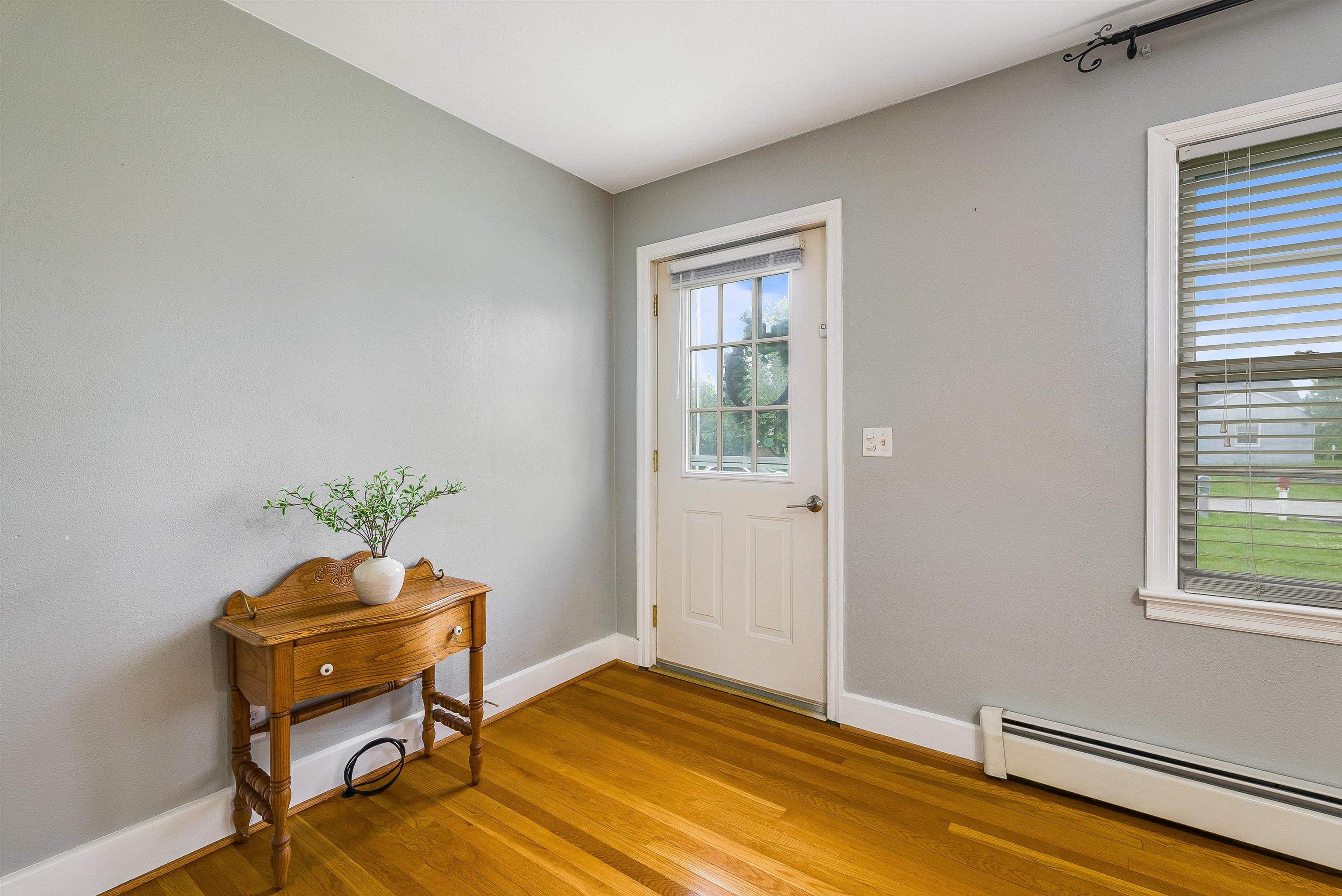 78 STUART AVE
