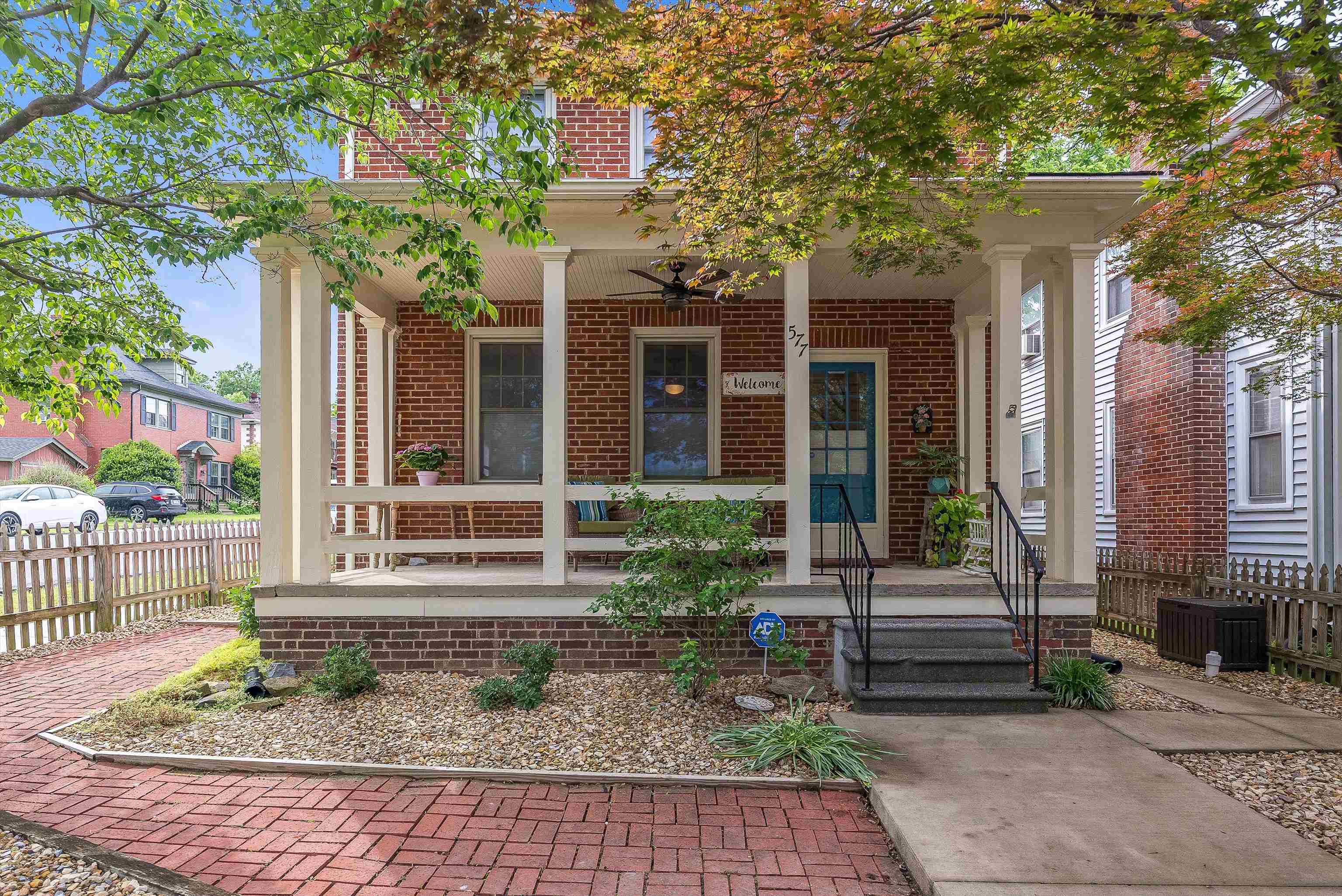 577 CHESTNUT AVE