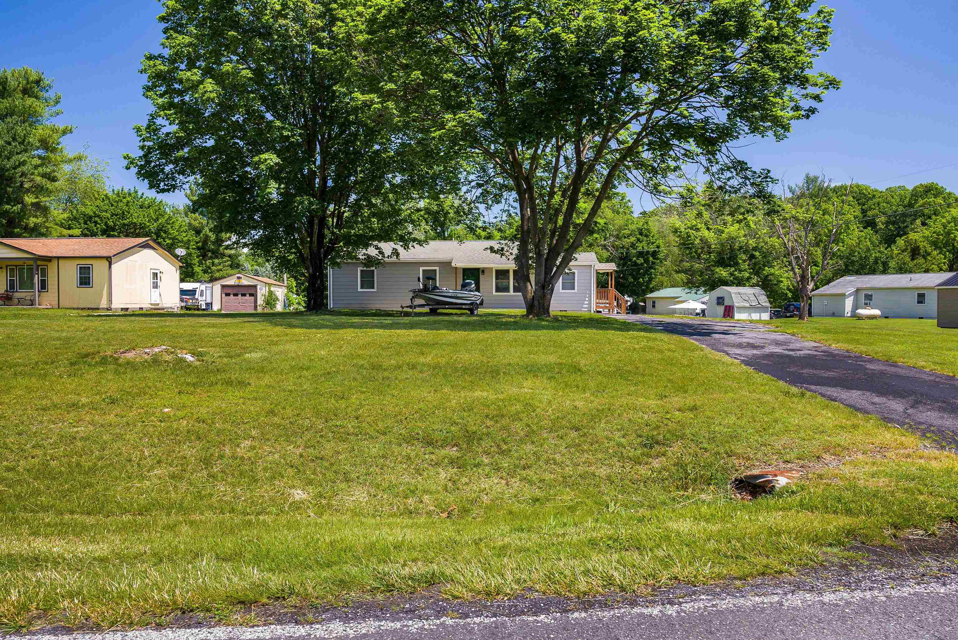 29 CRAWFORD DR