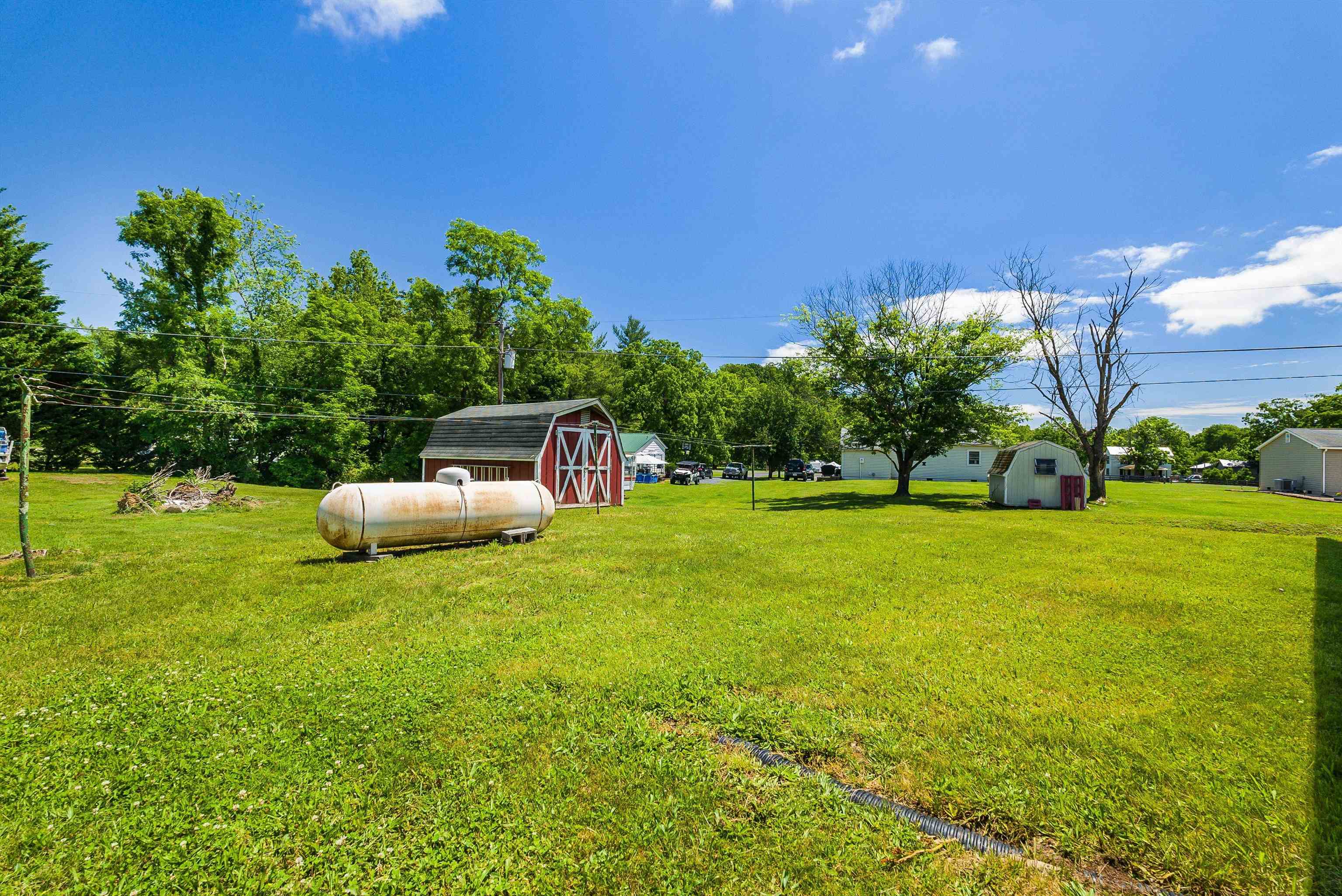29 CRAWFORD DR