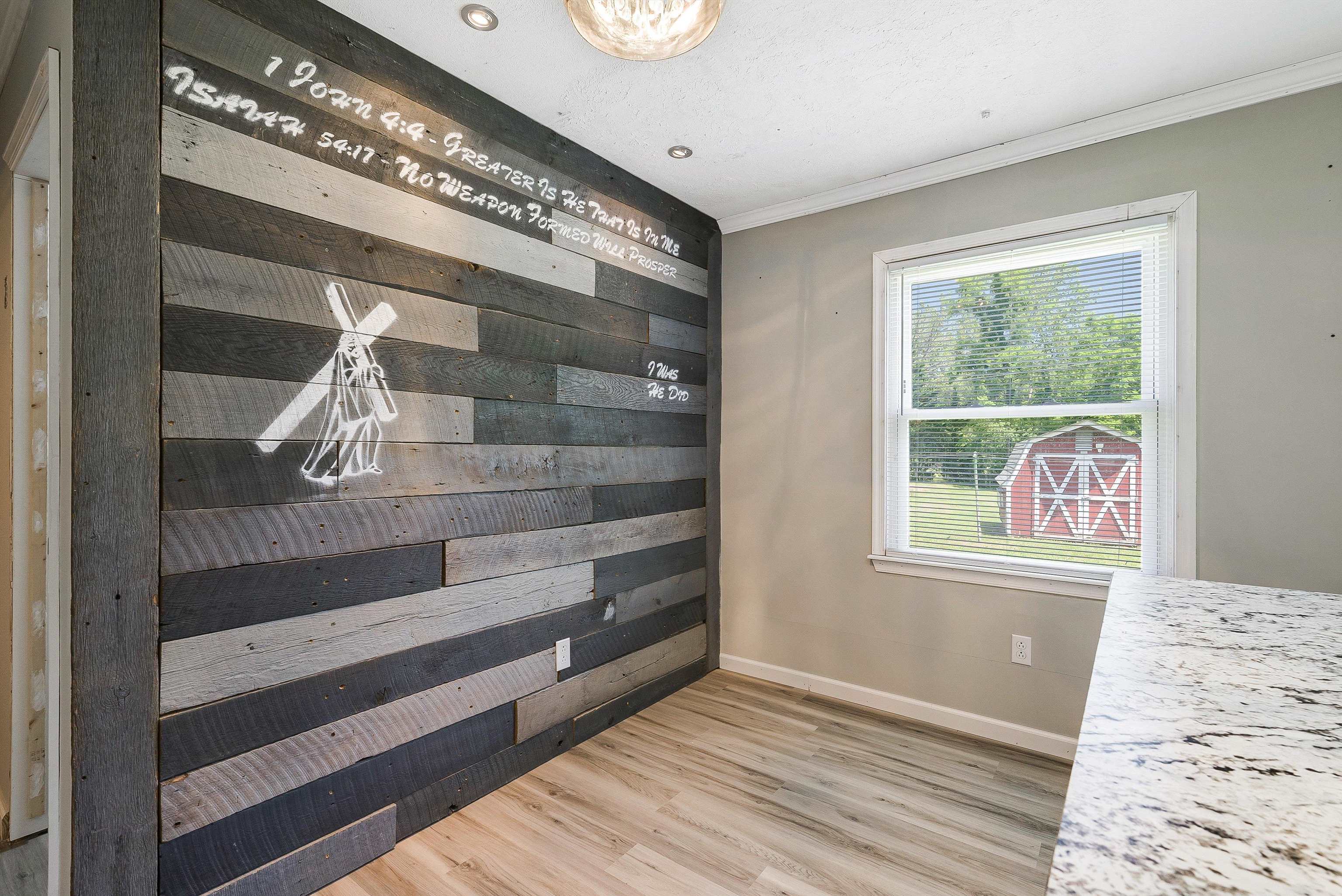 29 CRAWFORD DR