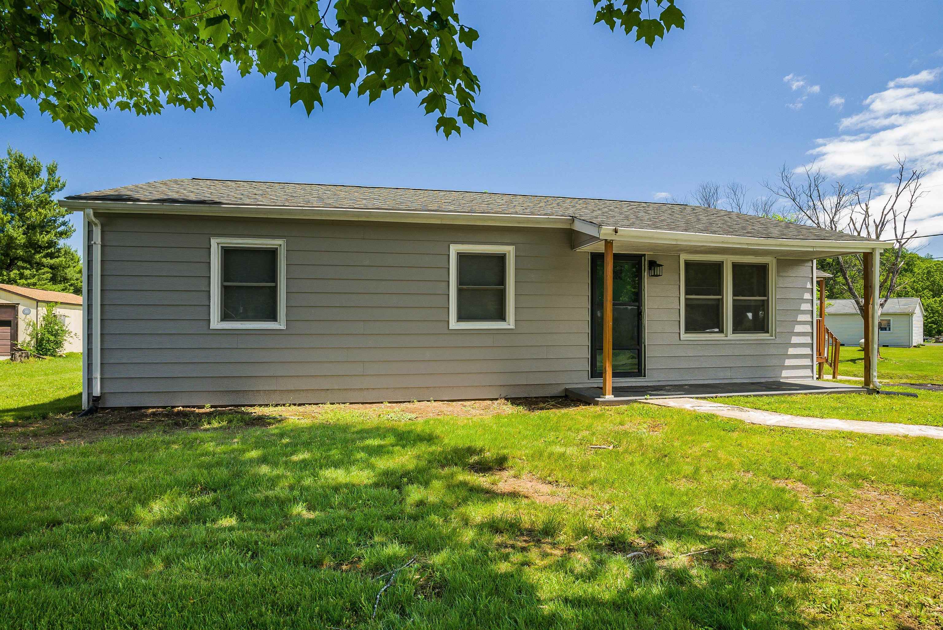 29 CRAWFORD DR