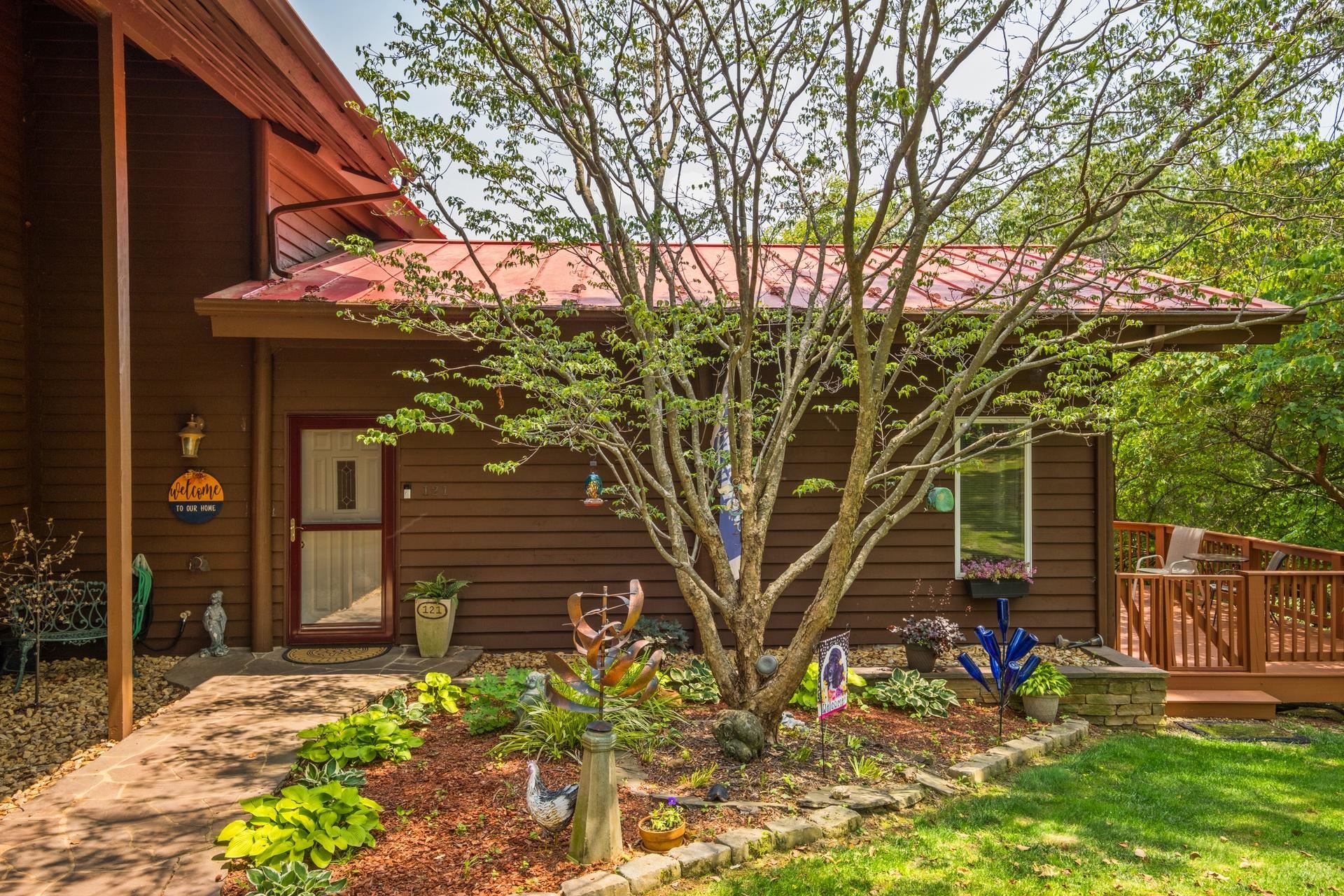 121 PENNY LN