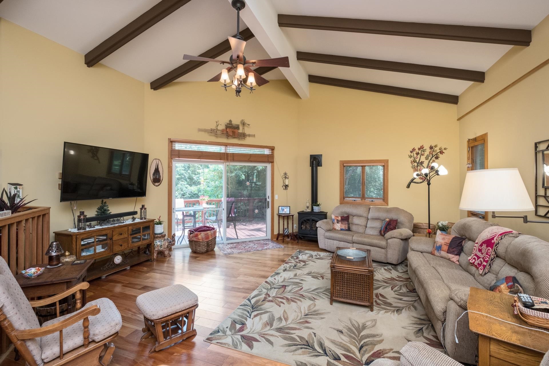 121 PENNY LN