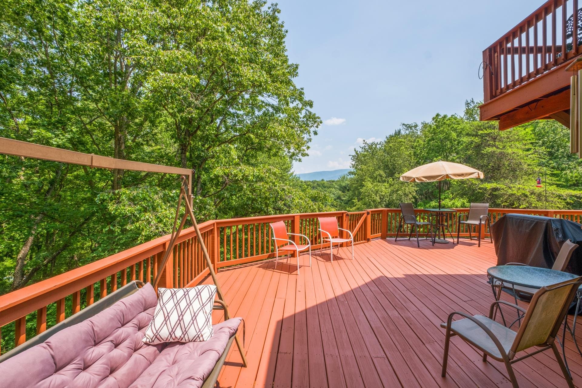 121 PENNY LN