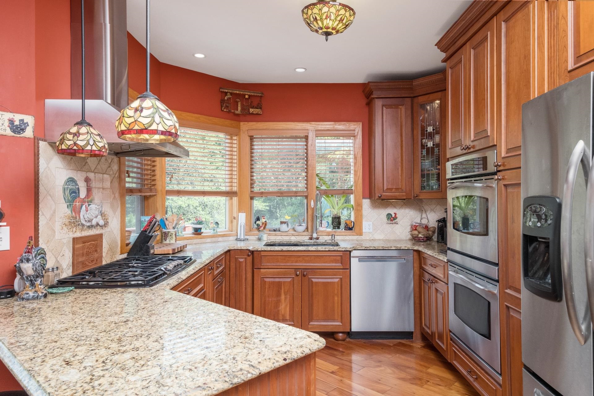 121 PENNY LN