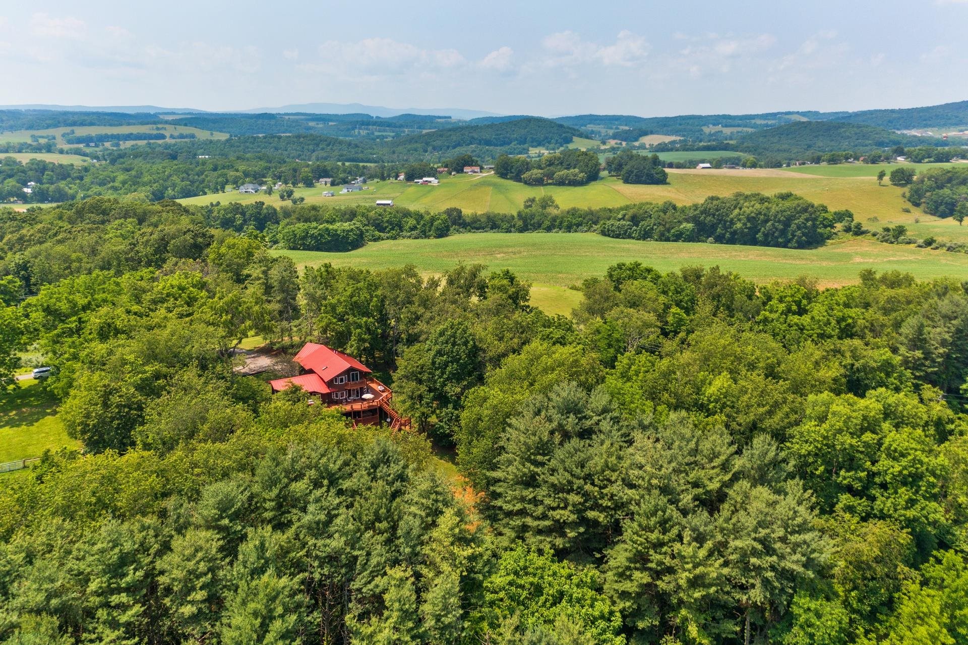 121 PENNY LN