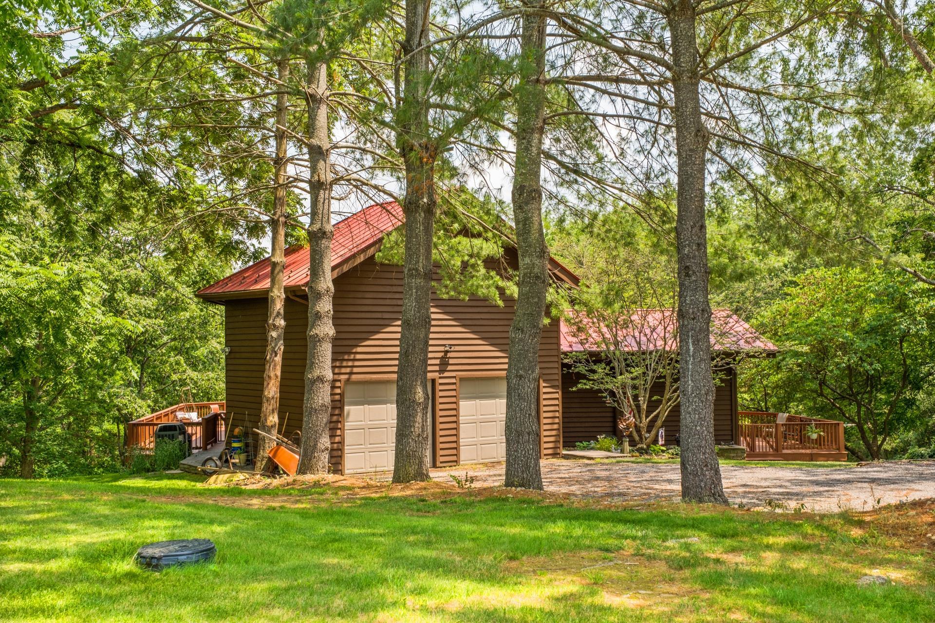 121 PENNY LN