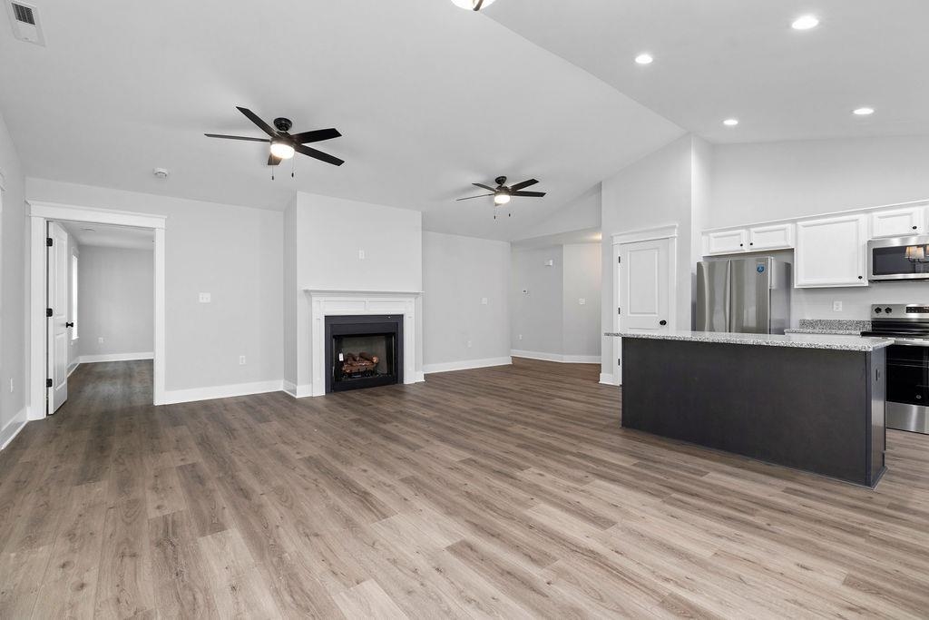 181 LINDBURGH DR