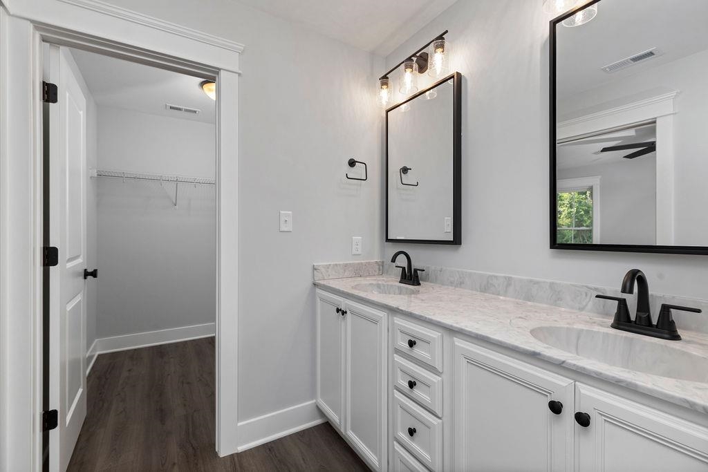181 LINDBURGH DR