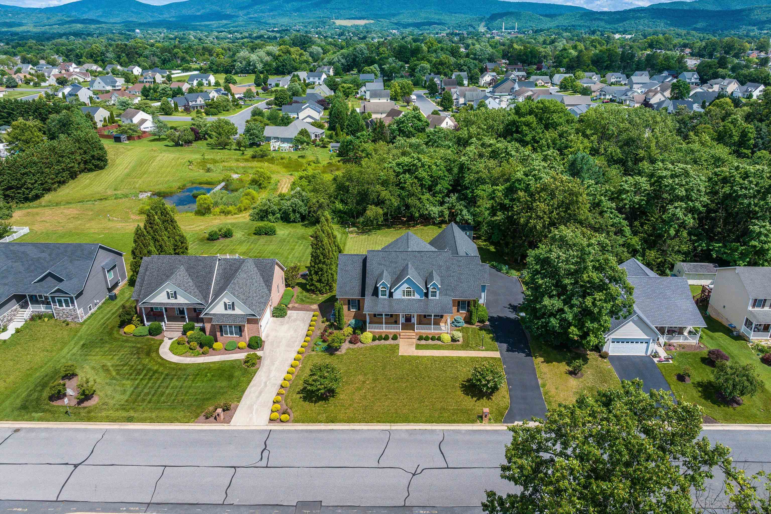 2554 VILLAGE DR