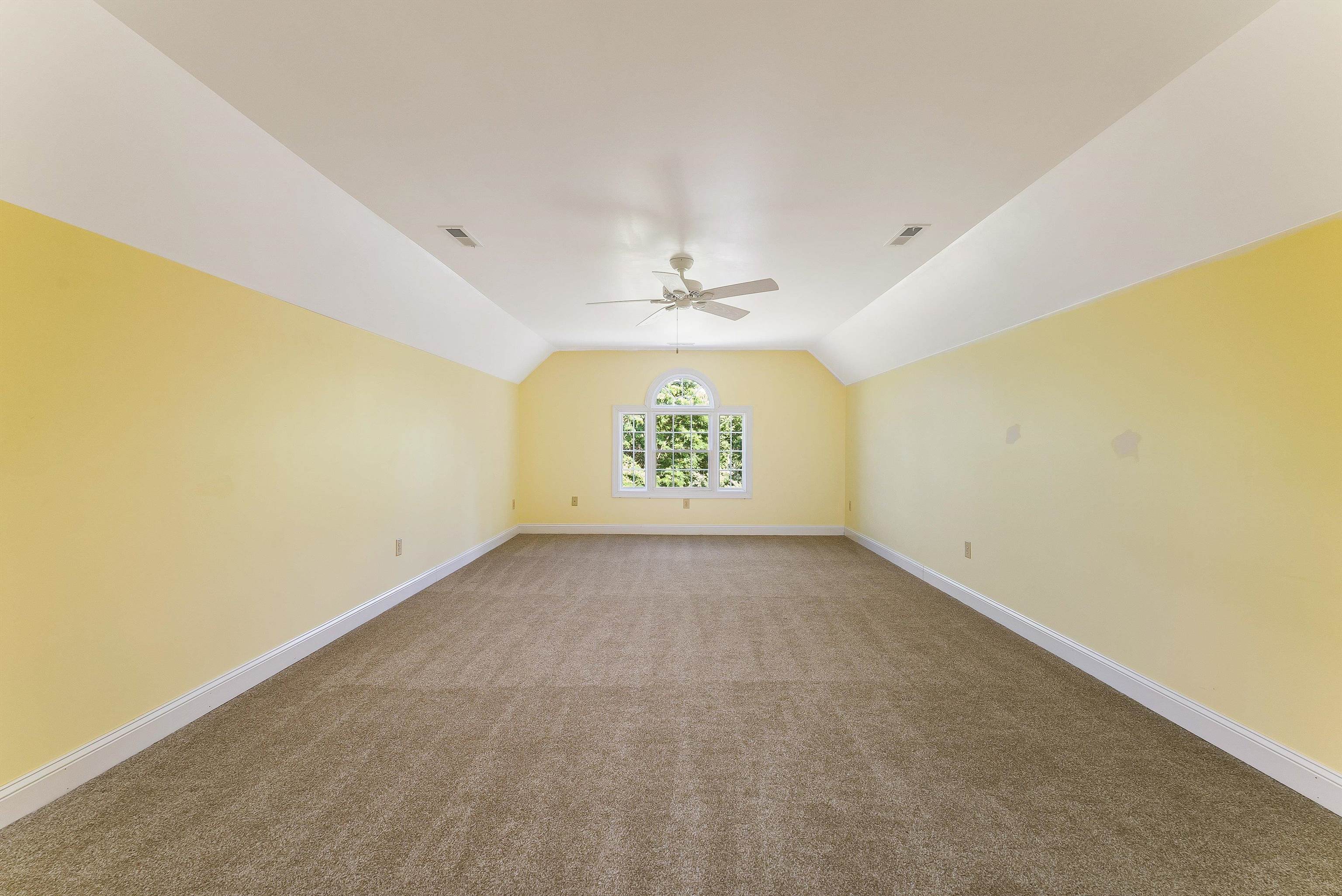 2554 VILLAGE DR