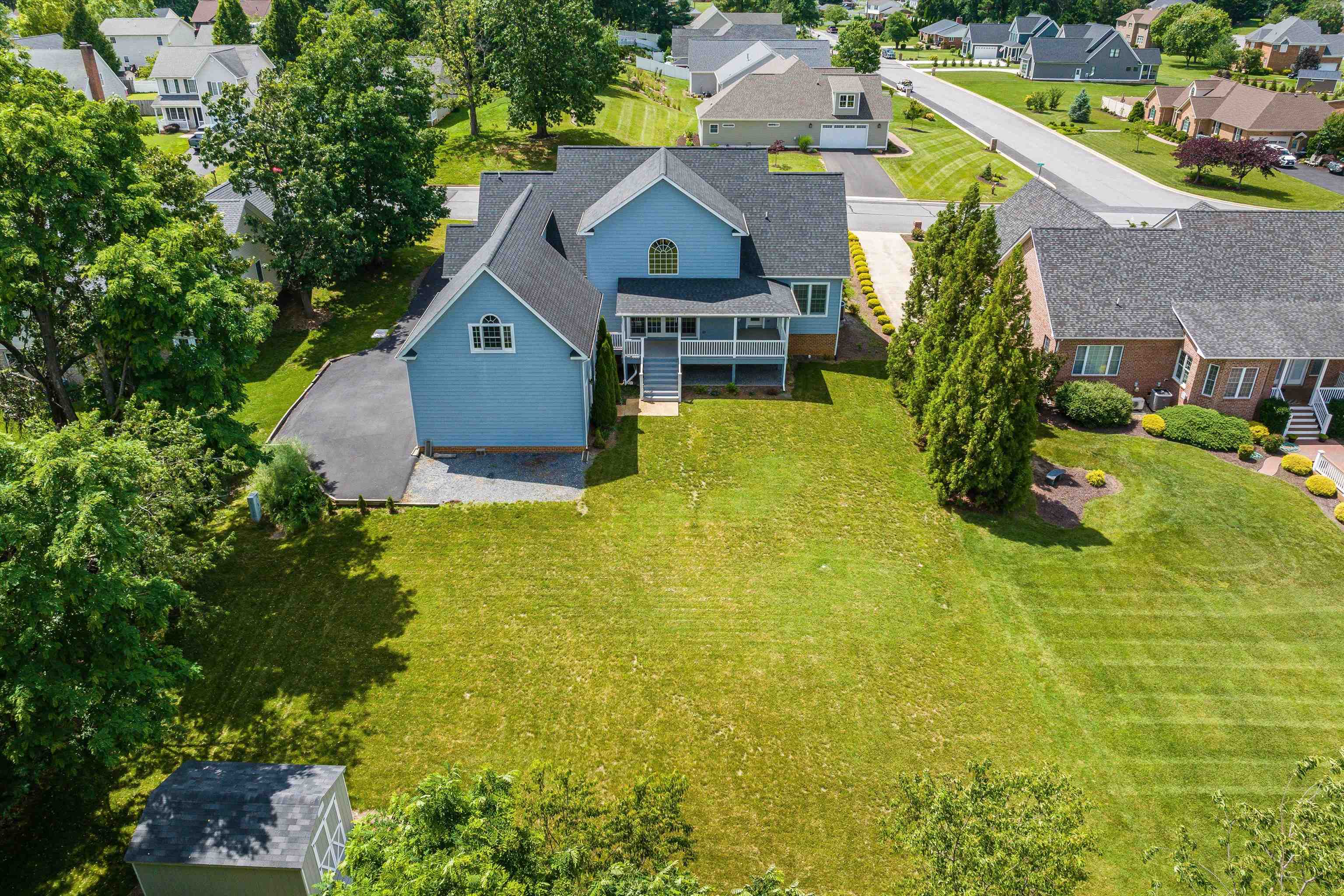 2554 VILLAGE DR